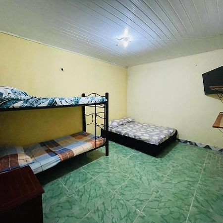 Apartamentos Cerca Al Aeropuerto Letícia Exterior foto